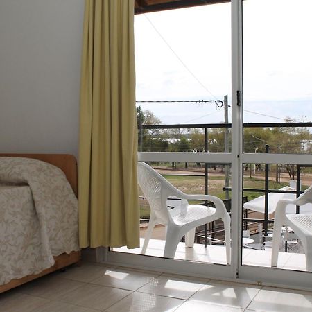 Brisas Del Lago Apartamentos Colón Extérieur photo