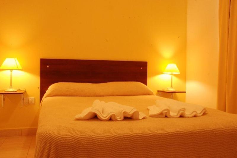 Brisas Del Lago Apartamentos Colón Extérieur photo