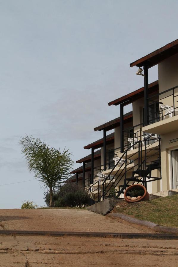 Brisas Del Lago Apartamentos Colón Extérieur photo