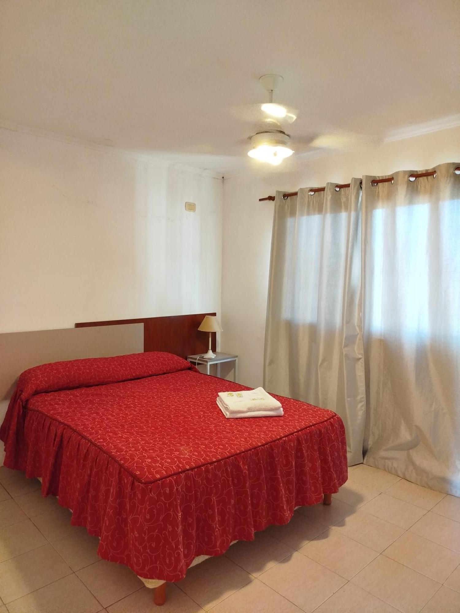 Brisas Del Lago Apartamentos Colón Extérieur photo